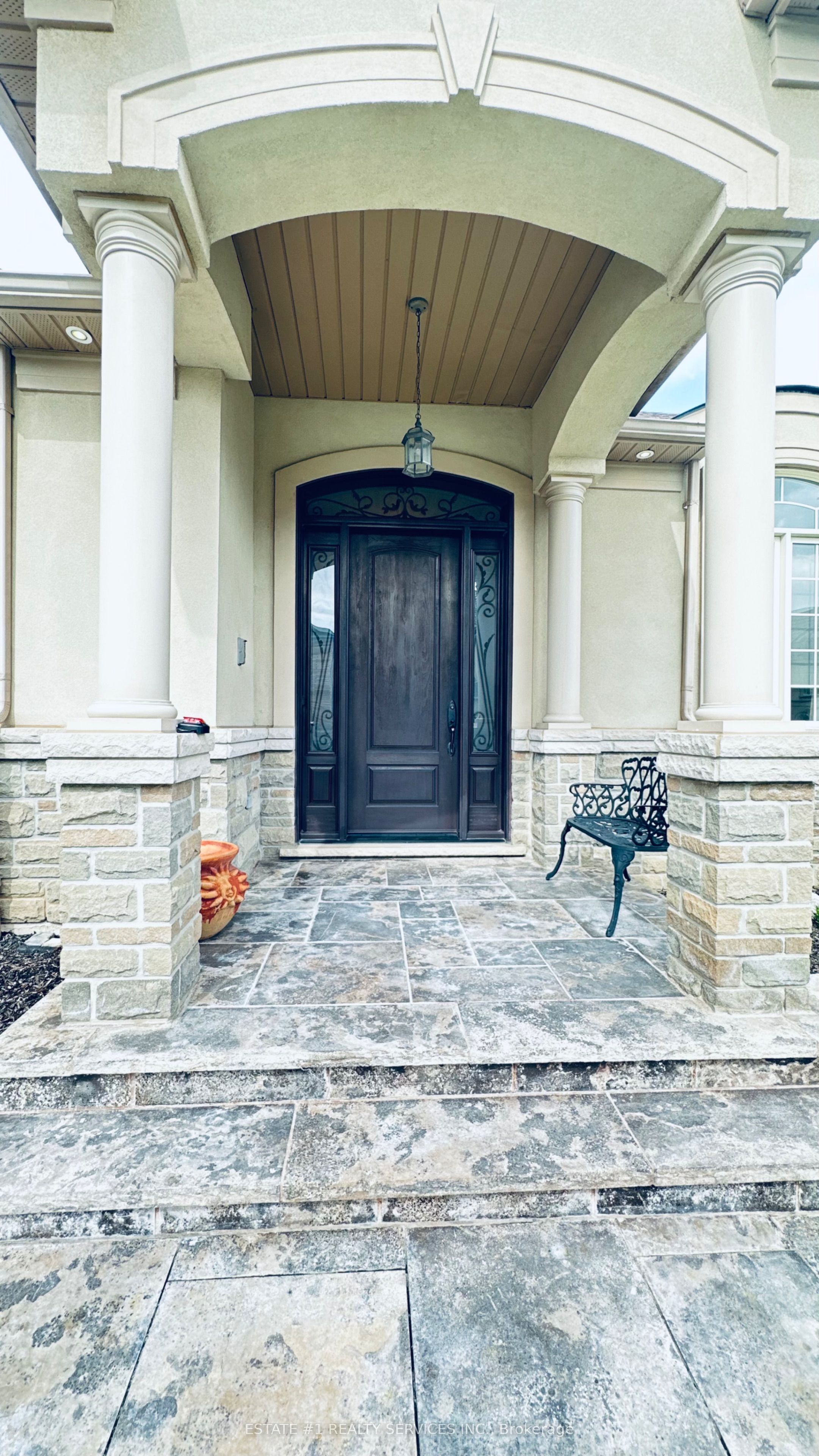 48 Beacon Hill Drive