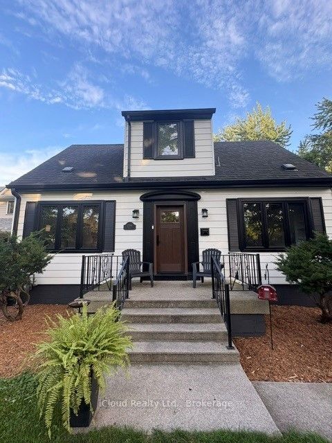 Photo of 2356 Fassel Avenue, Burlington, ON L7R 3P3 (MLS # W13767642)