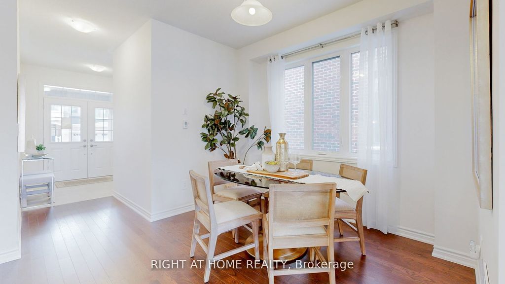 Photo of 1462 KITCHEN Court, Milton, ON L9E 1Y8 (MLS # W12519256)