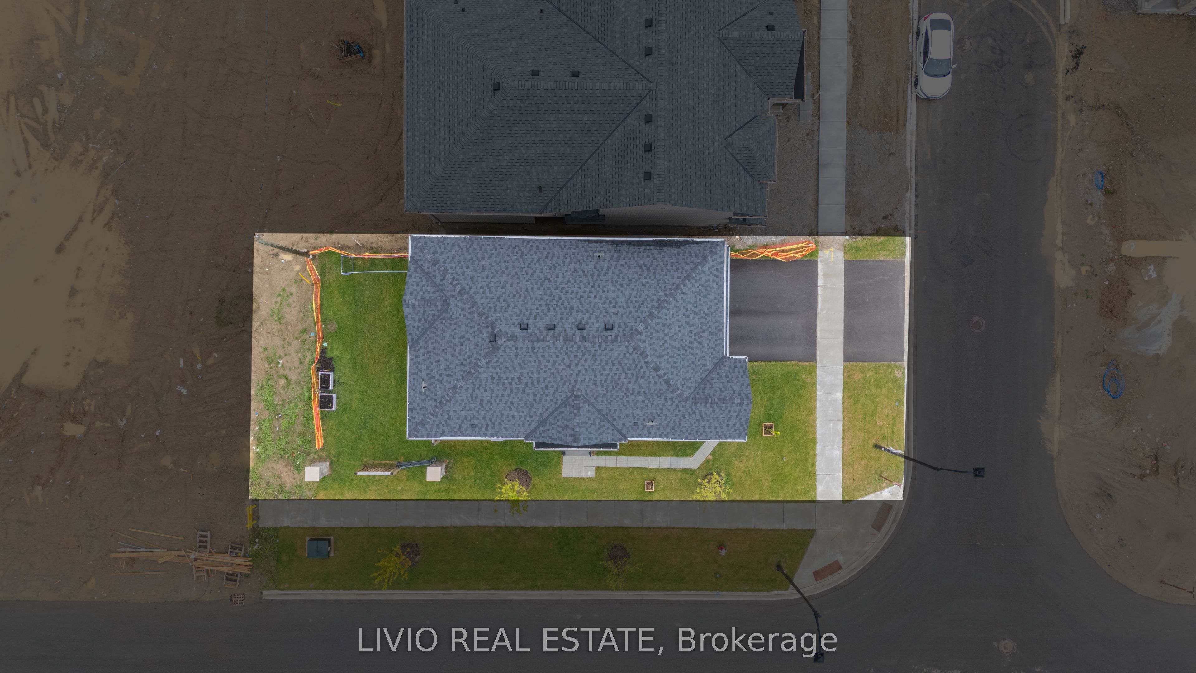 8 Housefinch Avenue