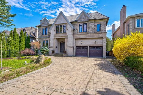 Photo of 141 Highland Crescent, Toronto, ON M2L 1H2 (MLS # C12629868)