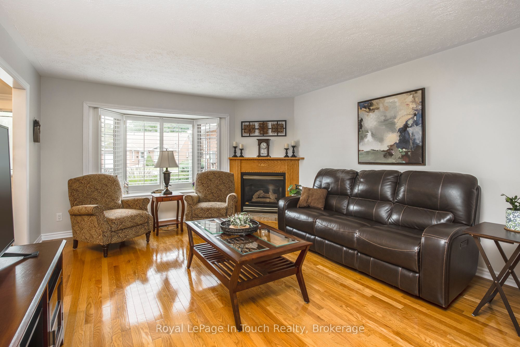 90 Burke Street 18