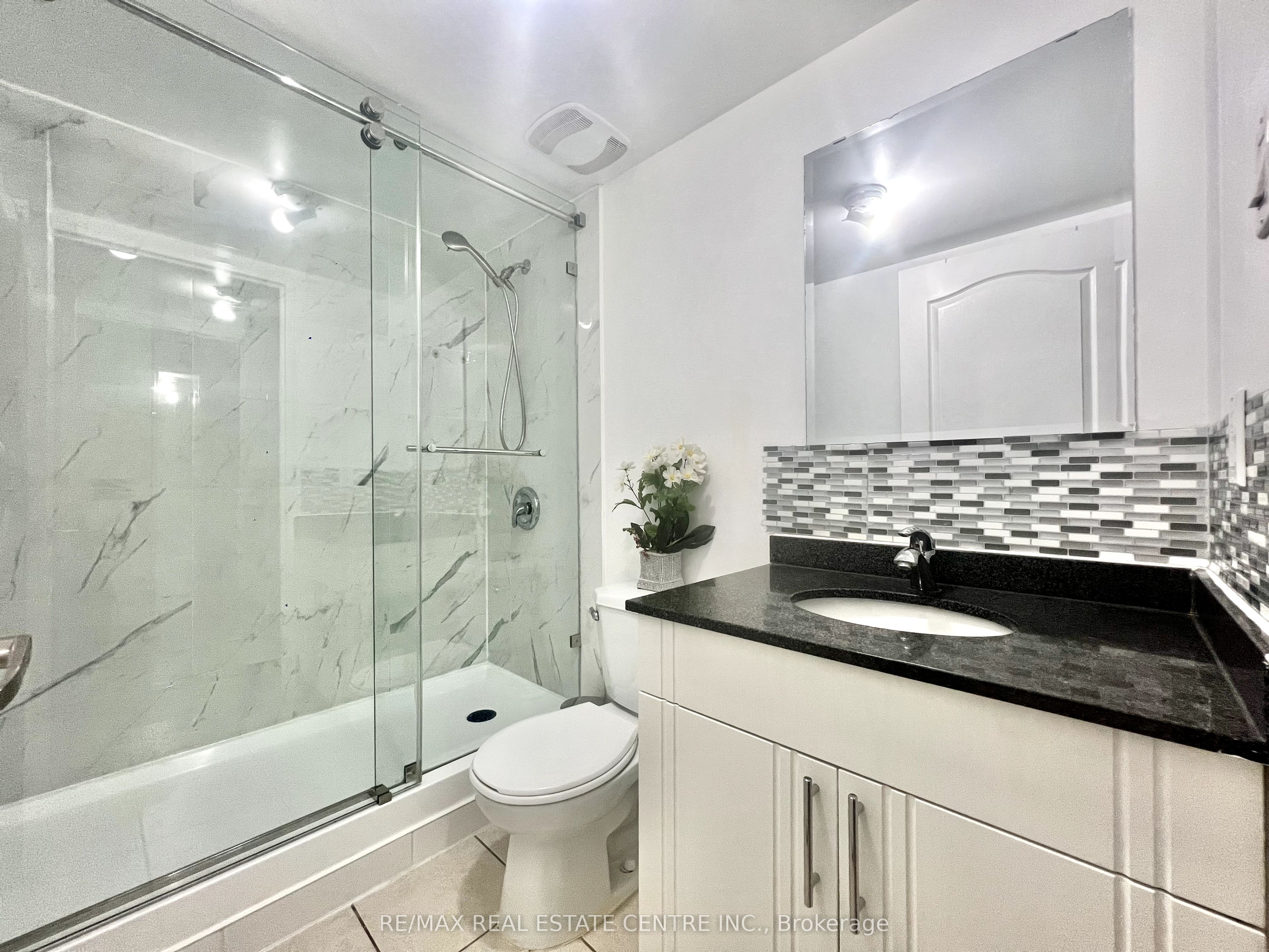 7405 Goreway Drive 501