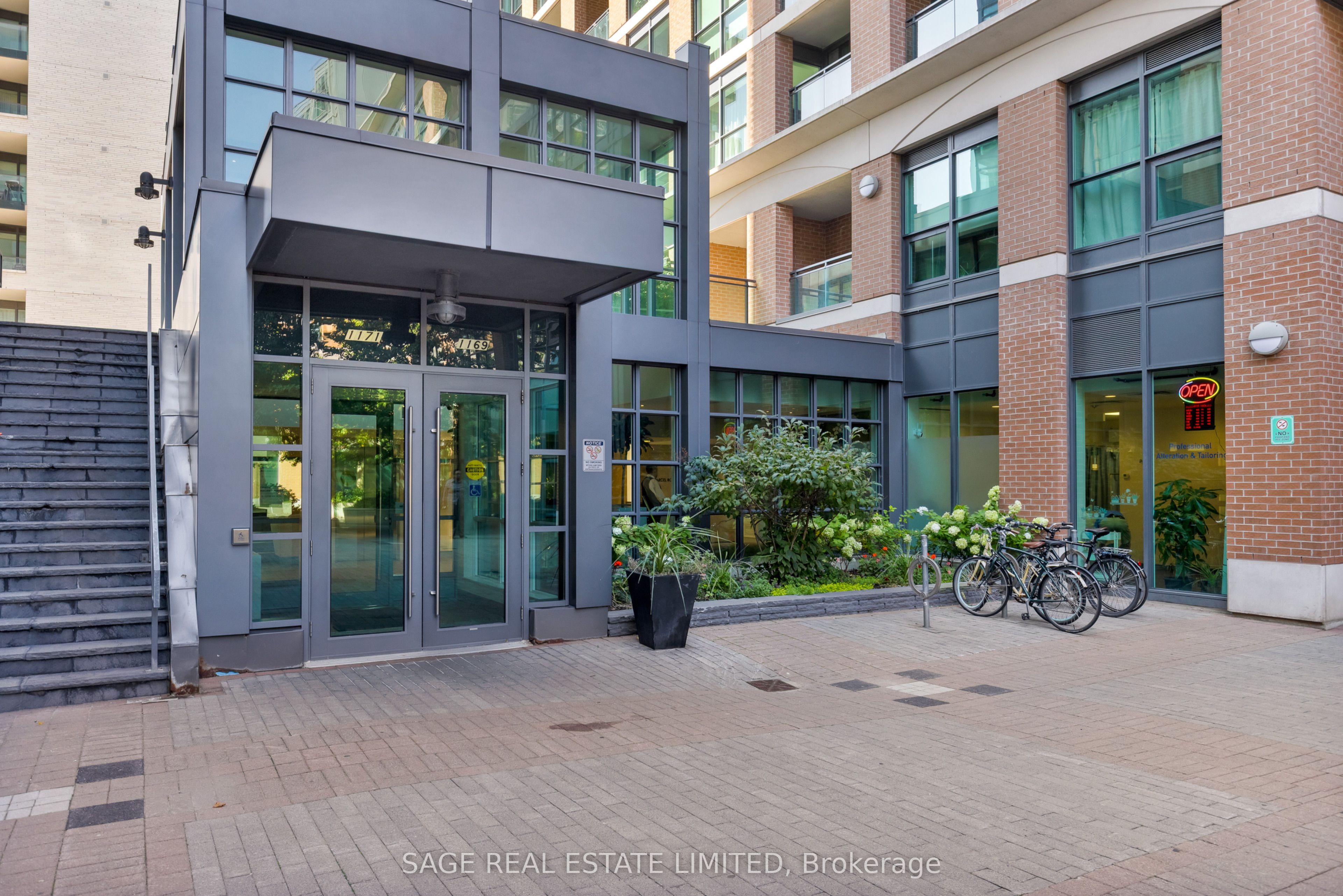 1169 Queen Street W 419