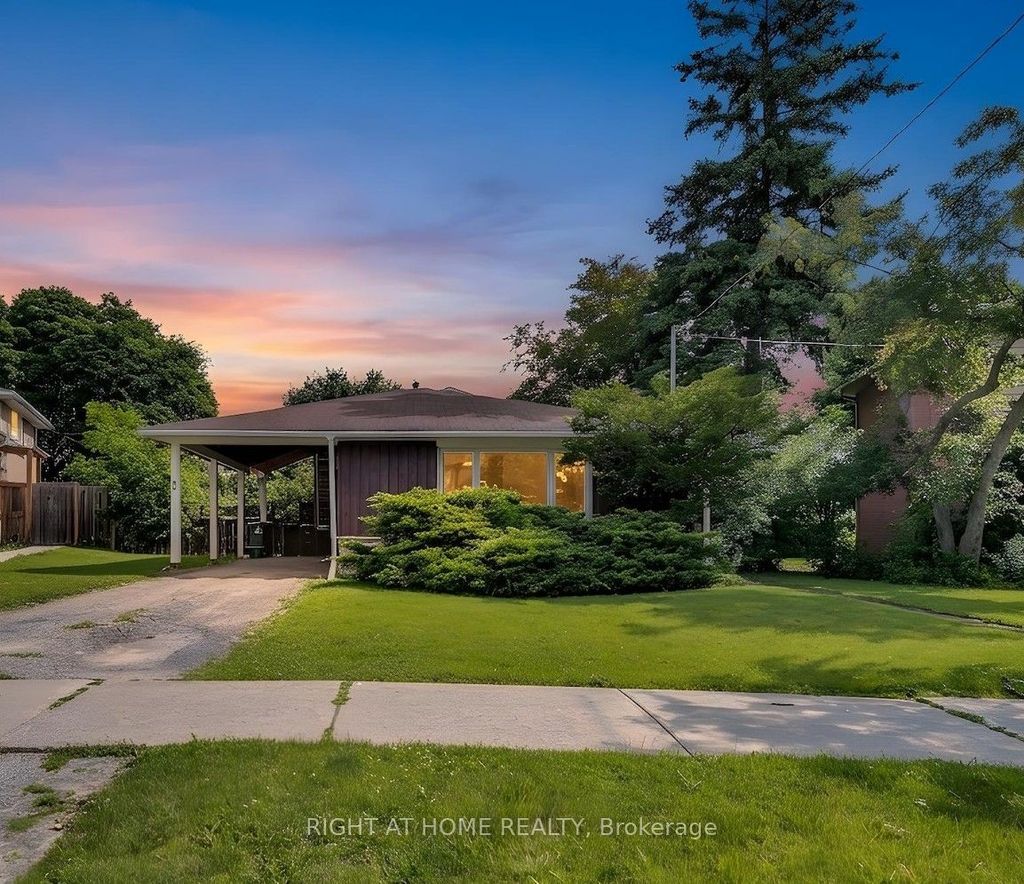 Photo of 5 Clareville Crescent, Toronto, ON M2J 2B9 (MLS # C13492138)