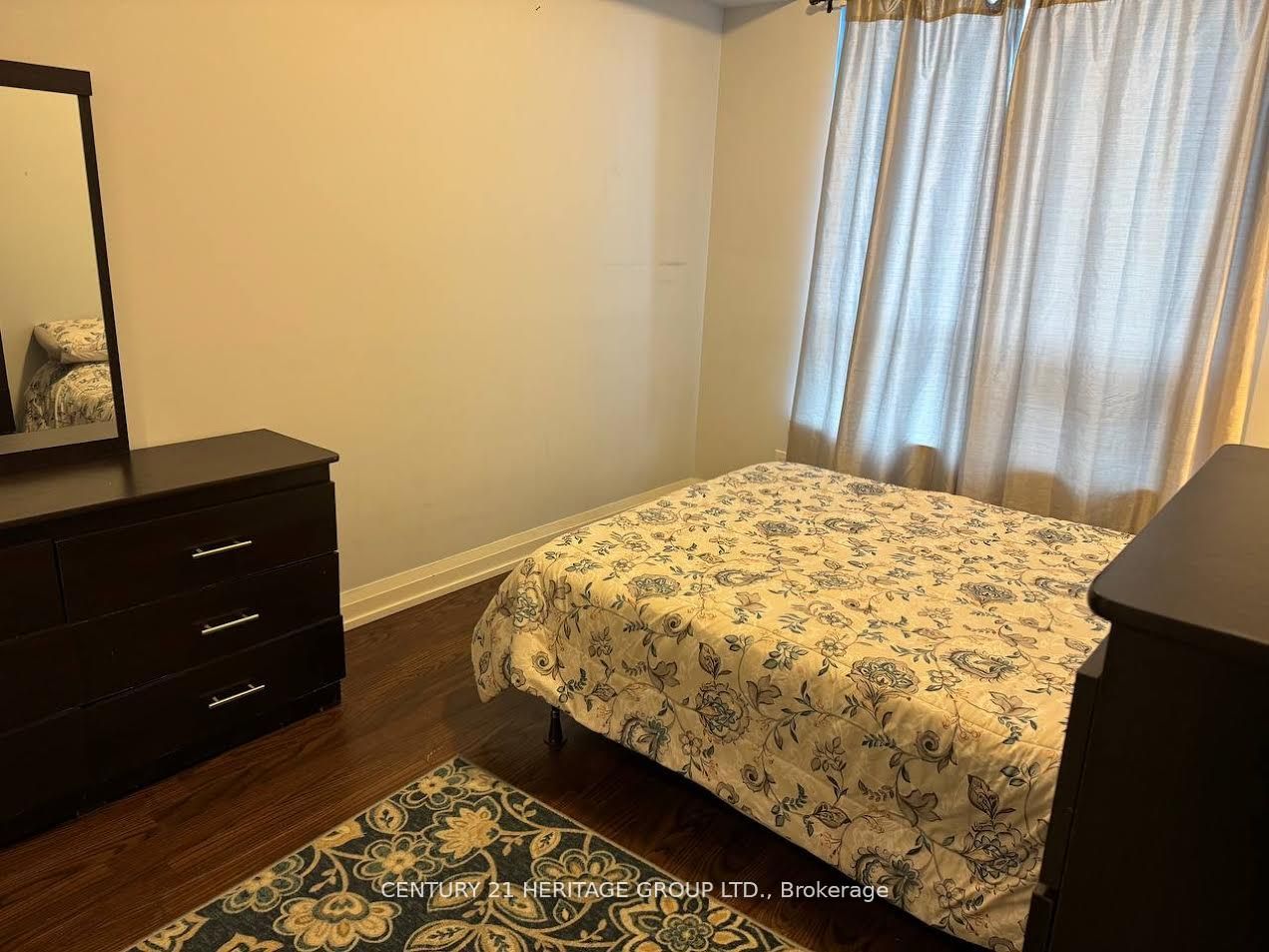 7171 Yonge Street 703