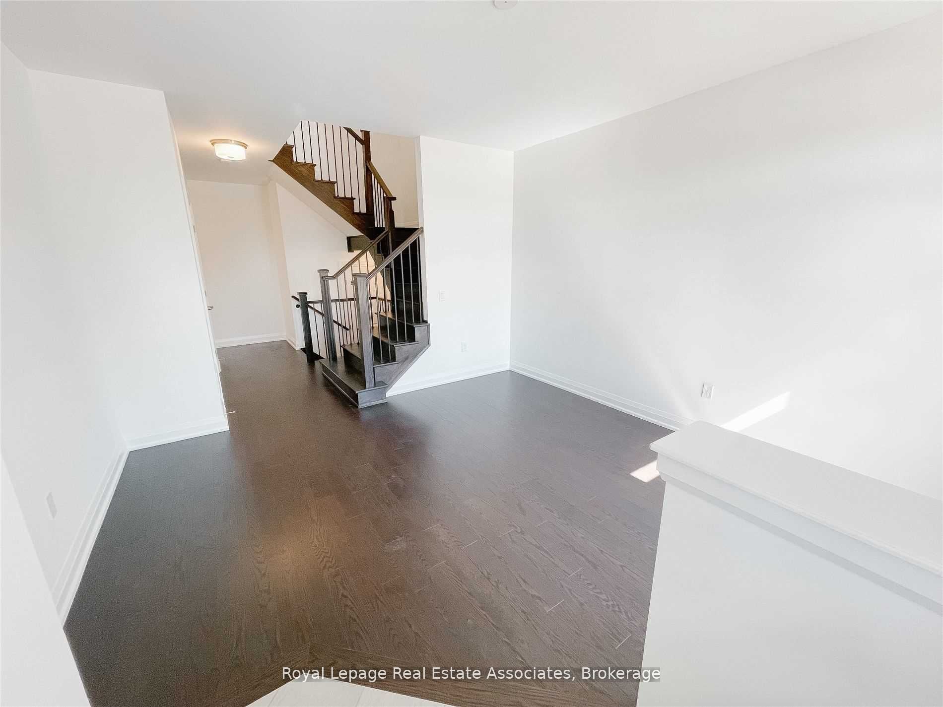 4121 Hillsborough Crescent