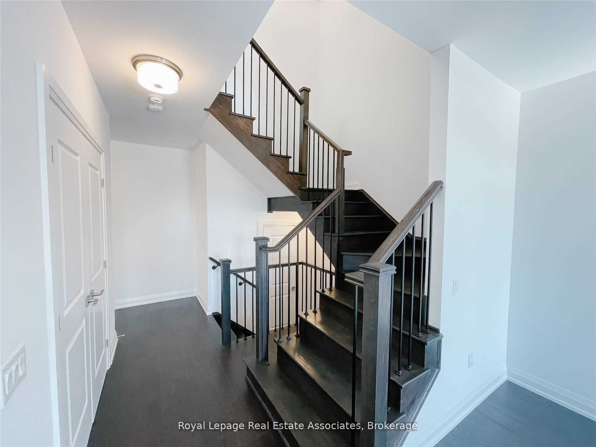 4121 Hillsborough Crescent