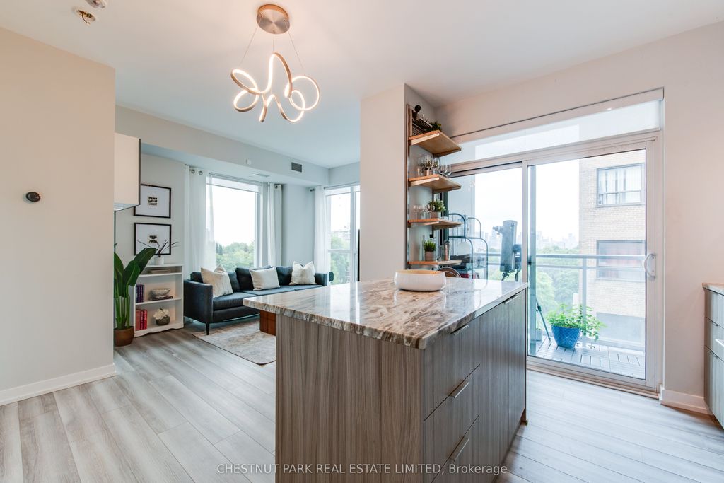 Photo of 223 St. Clair Avenue W #614, Toronto, ON M4V 0A5 (MLS # C12318676)