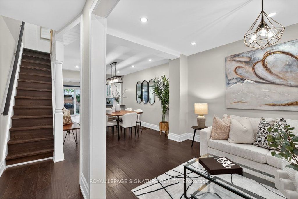 Photo of 504 Main Street, Toronto, ON M4C 4Y2 (MLS # E13097836)