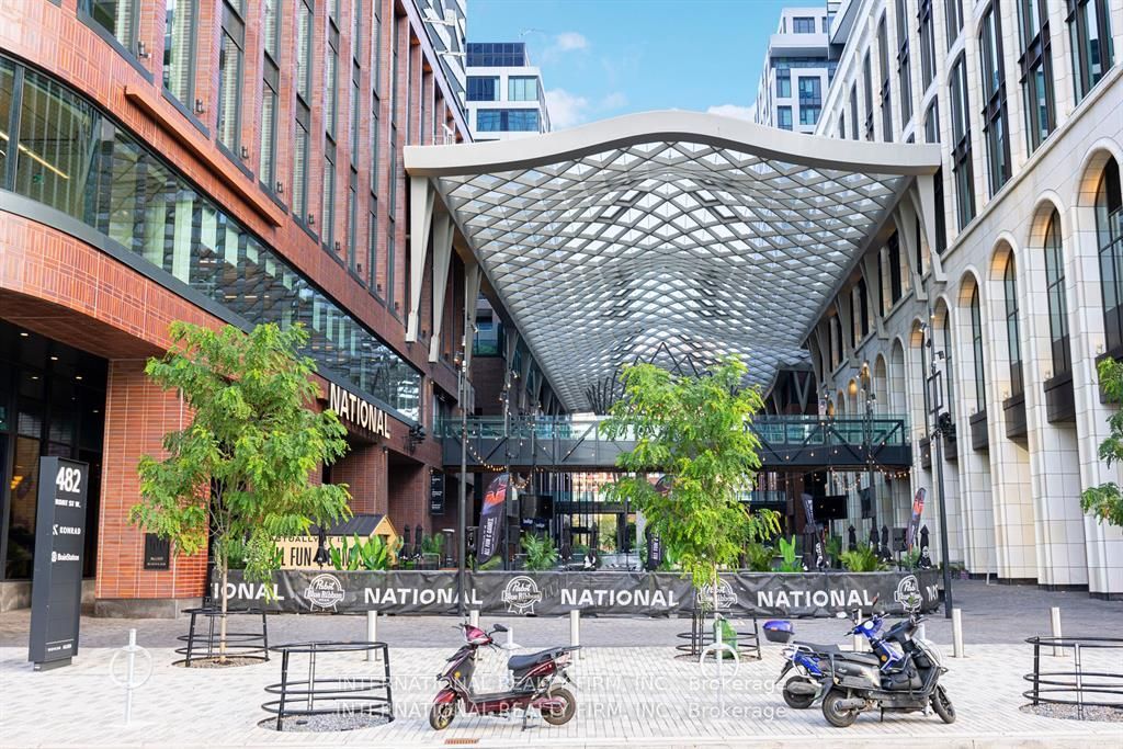 Photo of 480 FRONT Street W #1703, Toronto, ON M5V 0V5 (MLS # C12658154)