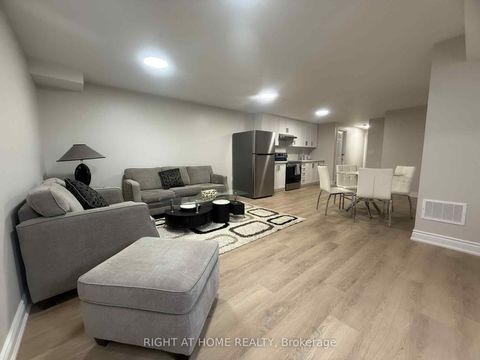 5218 Palmetto Place Basement Mississauga ON L5M 0C8