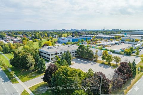 555 Ellesmere Road W Toronto ON M1R 4E8