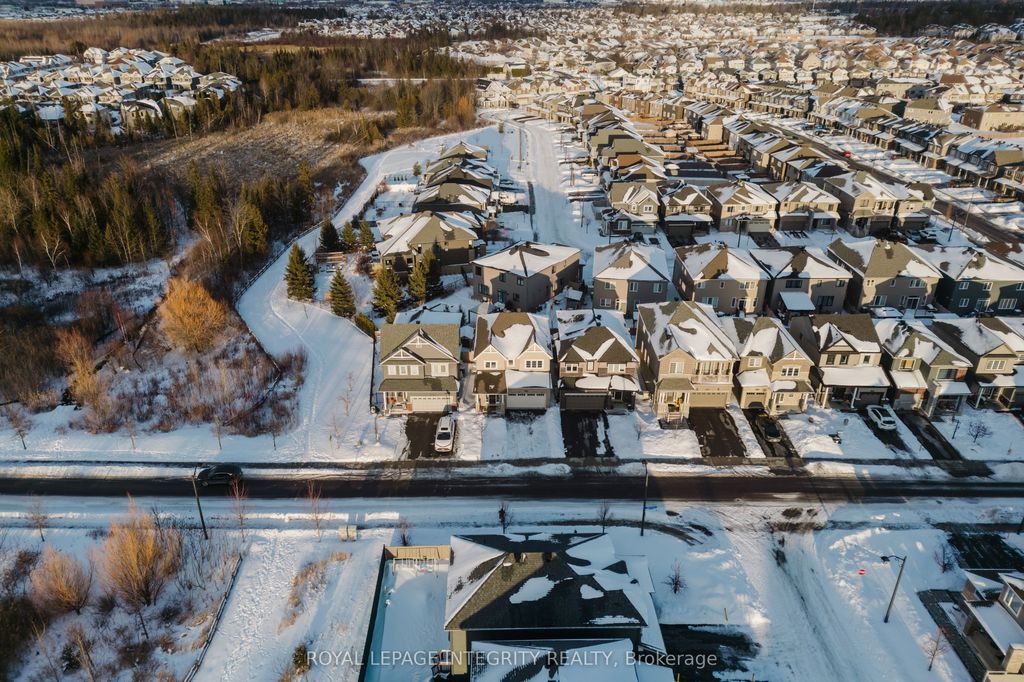 Photo of 719 Samantha Eastop Avenue, Stittsville - Munster - Richmond, ON K2S 2H8 (MLS # X12715762)