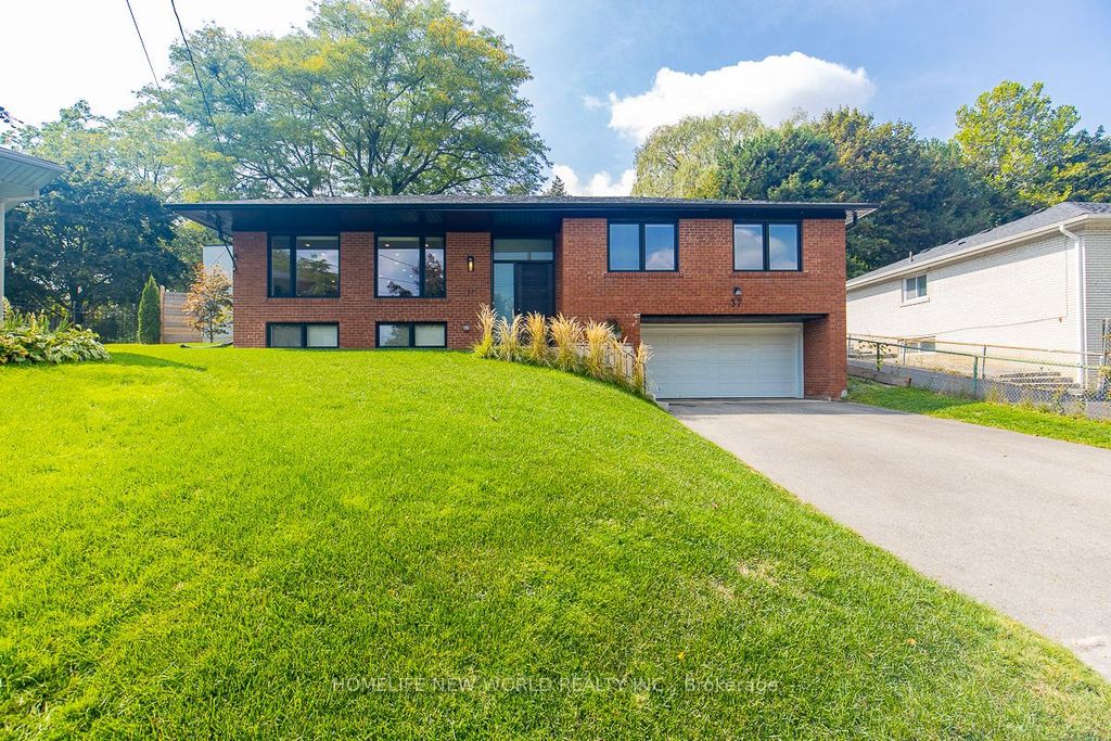 Photo of 37 Shouldice Court, Toronto, ON M2L 2S3 (MLS # C12416931)