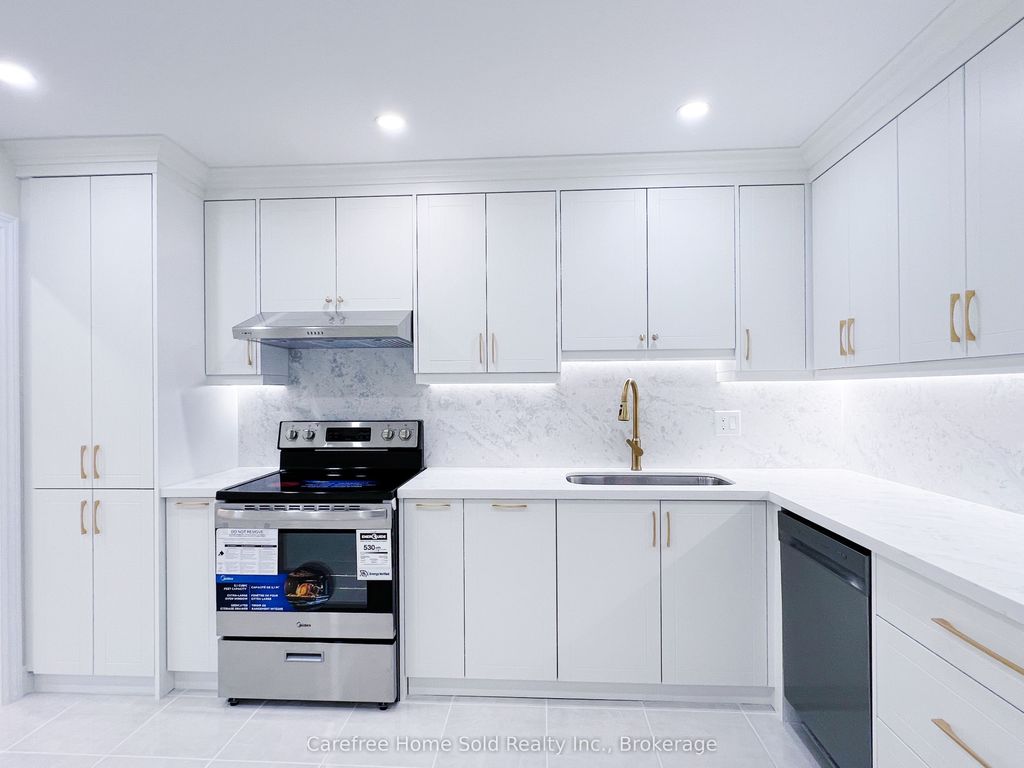 Photo of 135 Scenic Mill Way, Toronto, ON M2L 1T1 (MLS # C12414815)
