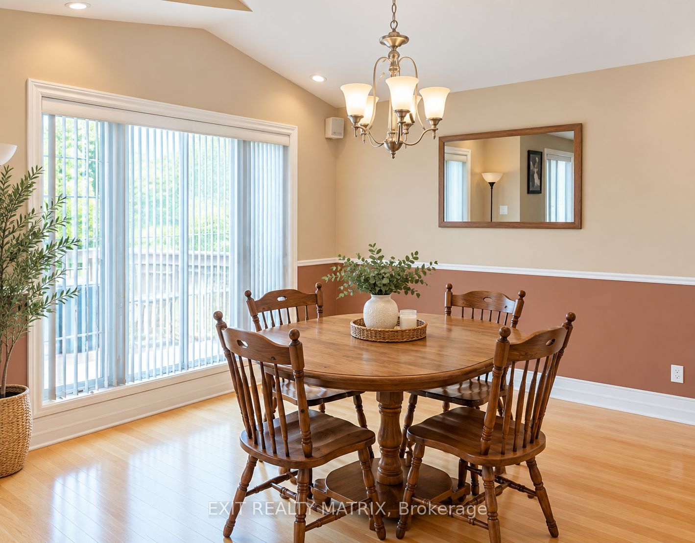 740 Laval Street - Photo 4