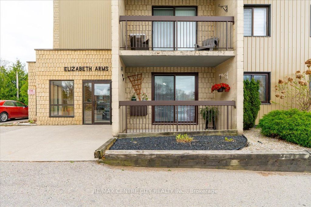 Photo of 31 Victoria Street S #102, Strathroy-Caradoc, ON N7G 3Y4 (MLS # X13076776)