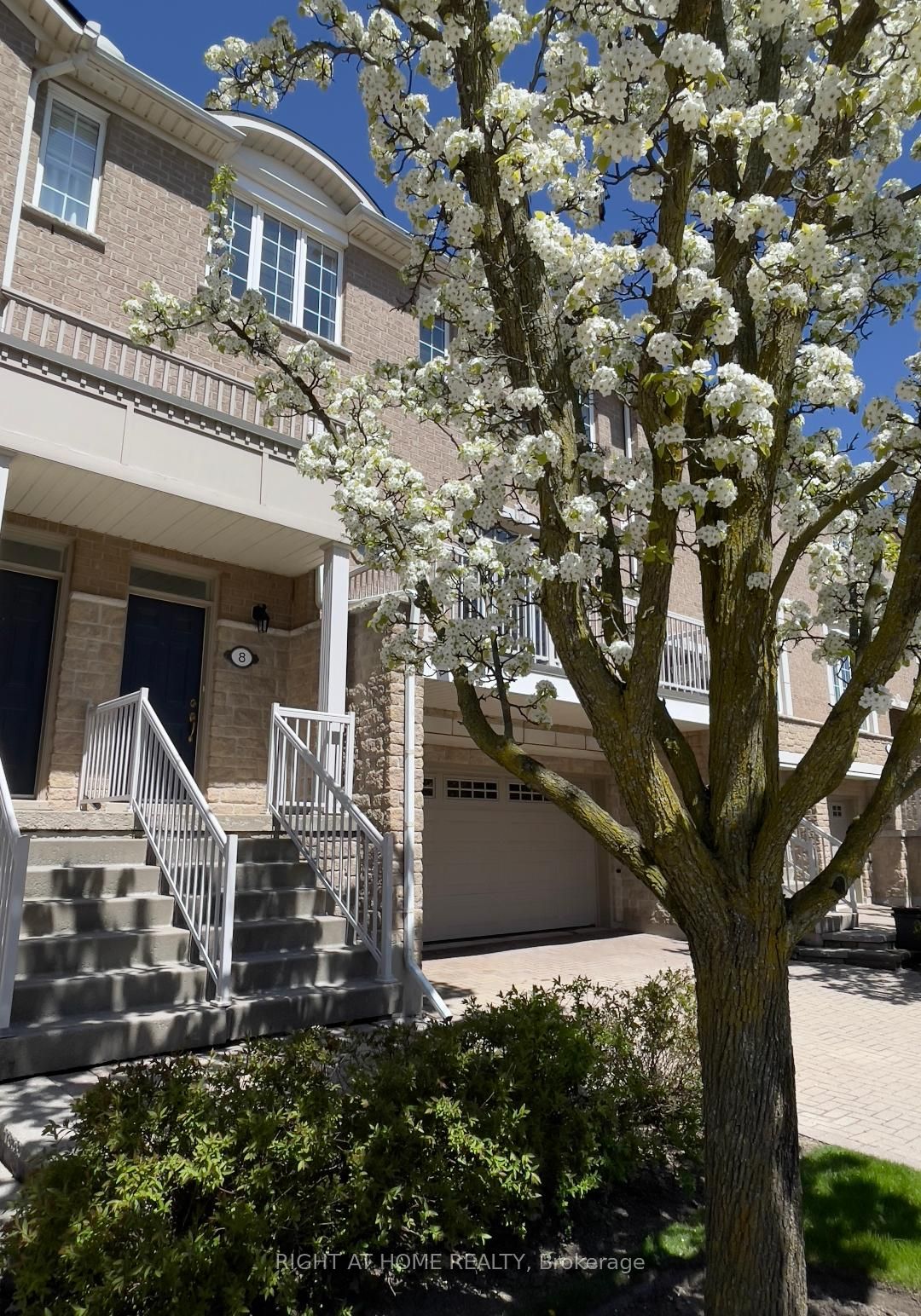 1169 Dorval Drive 8