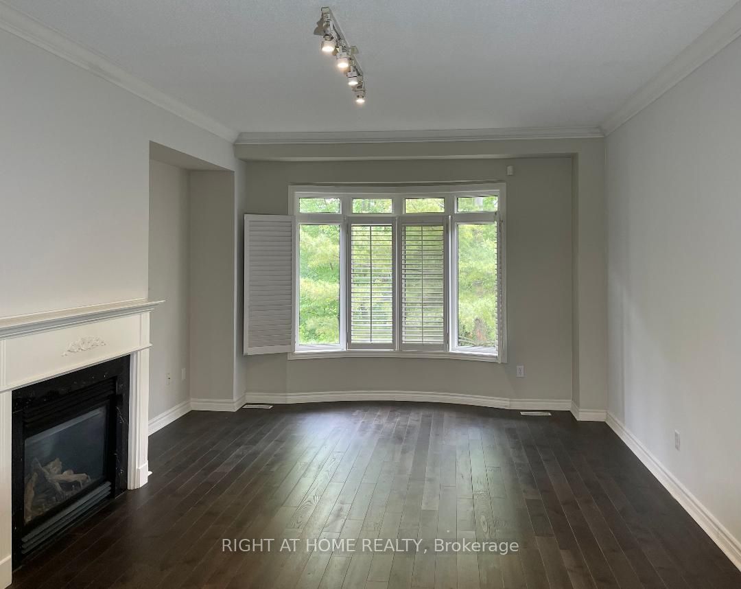 1169 Dorval Drive 8