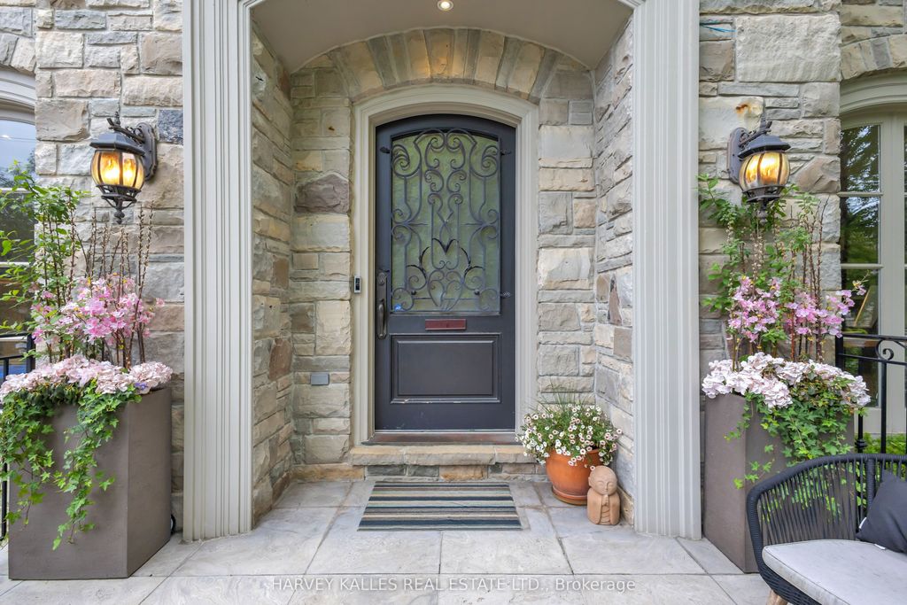 Photo of 62 Glengowan Road, Toronto, ON M4N 1G4 (MLS # C13064830)