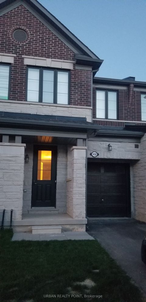 1432 Almonte Drive Burlington ON L7P 3A6