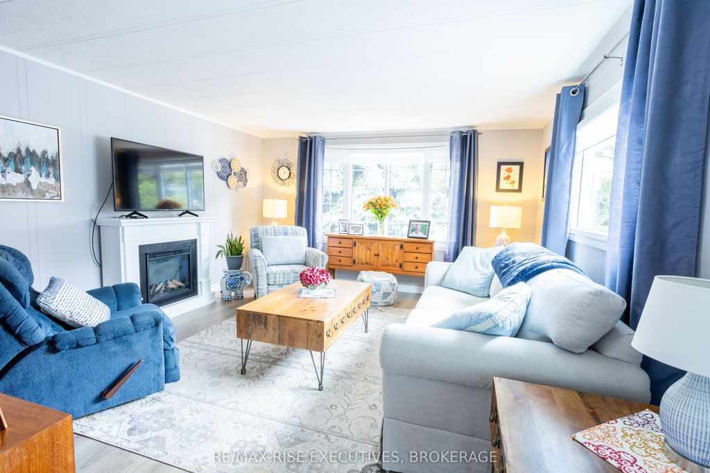 Photo of 21 Powley Garden Drive, Kingston, ON K7K 6A2 (MLS # X12871150)