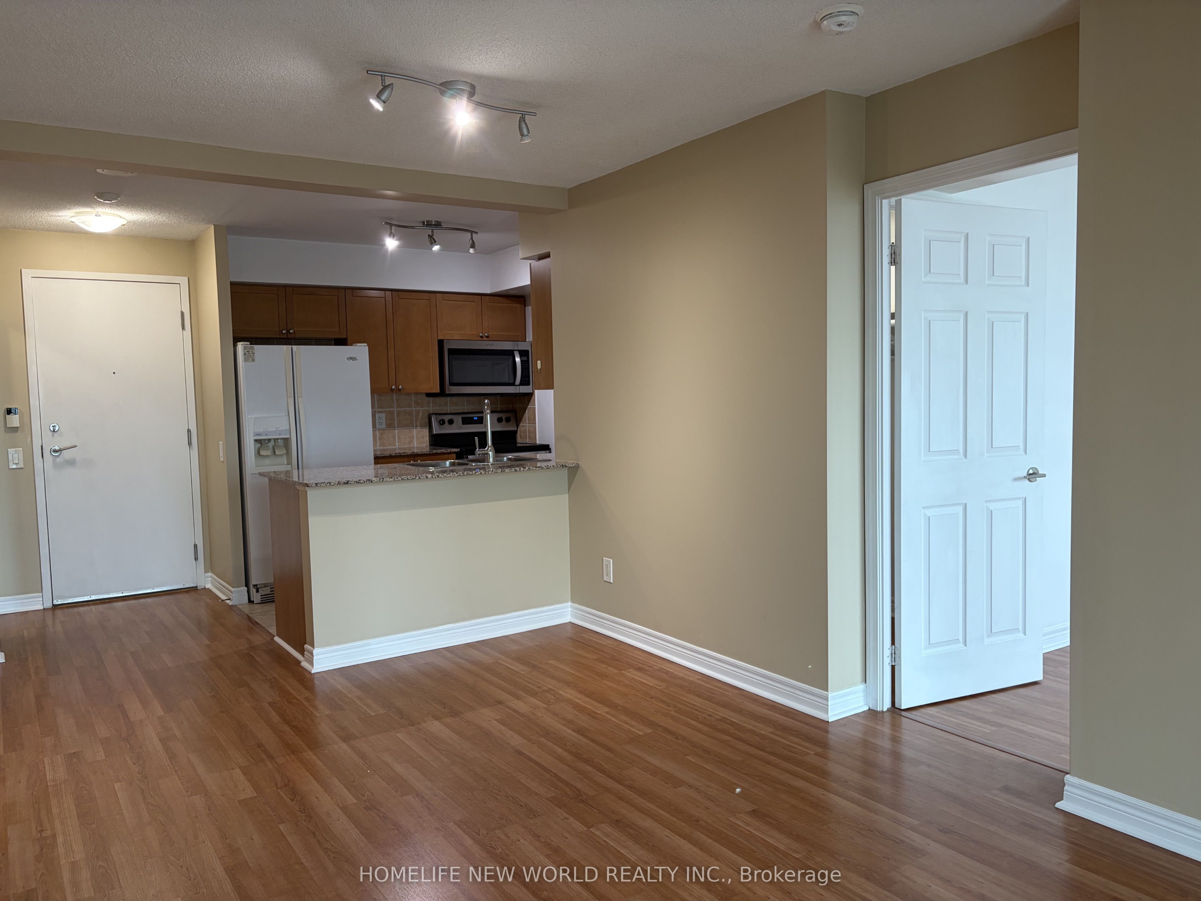 83 Borough Drive 814