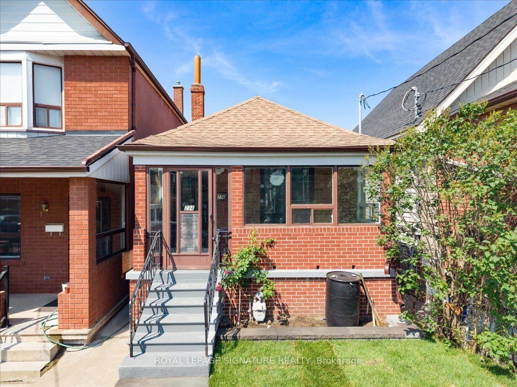Photo of 234 Nairn Avenue W, Toronto, ON M6E 4H4 (MLS # W13562244)