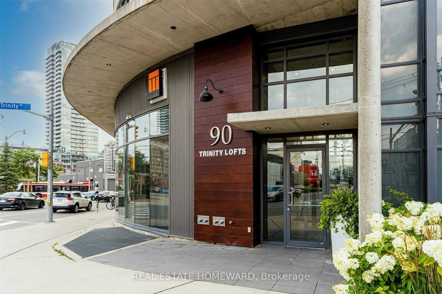 90 Trinity Street 709