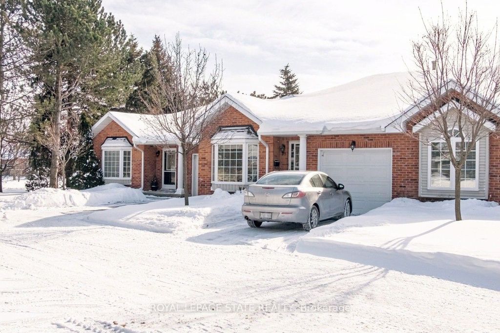 Photo of 20 Meadowlands Boulevard #28, Hamilton, ON L9K 1J5 (MLS # X12743636)