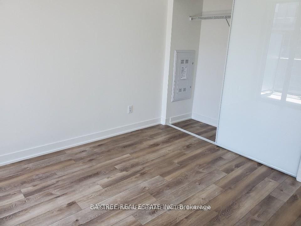 30 Baseball Place 912
