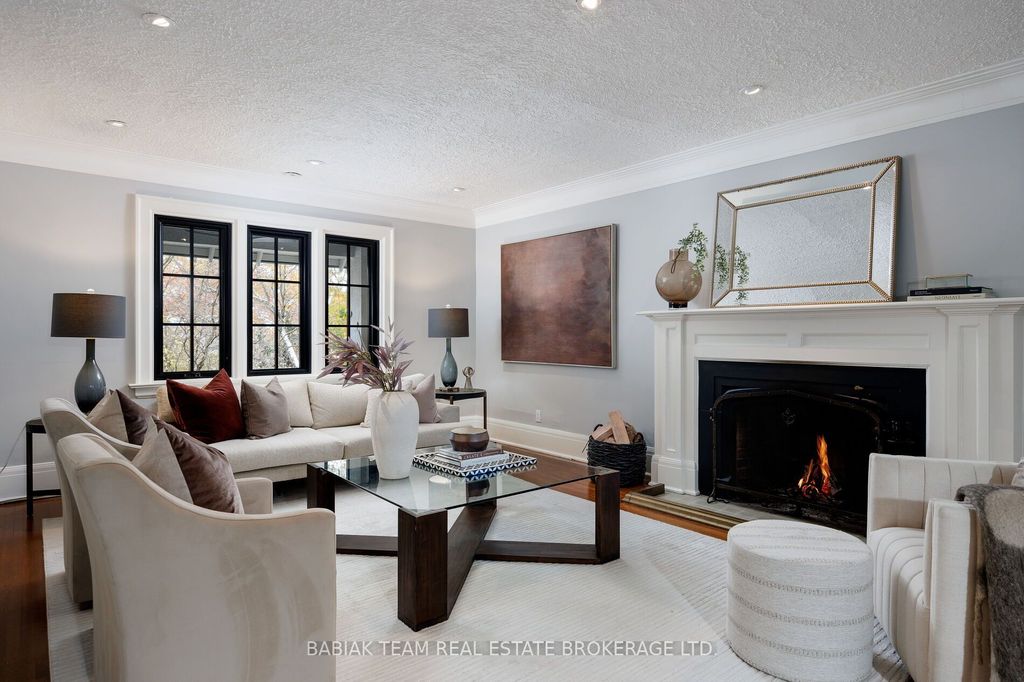 Photo of 35 Baby Point Crescent, Toronto, ON M6S 2B7 (MLS # W12539108)