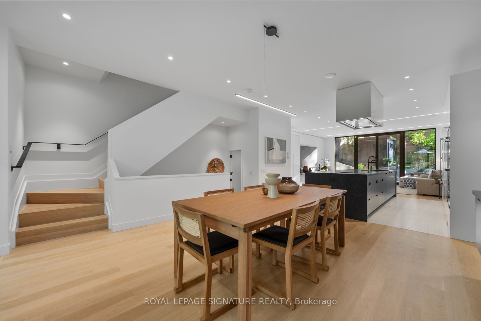 174 Kenilworth Avenue