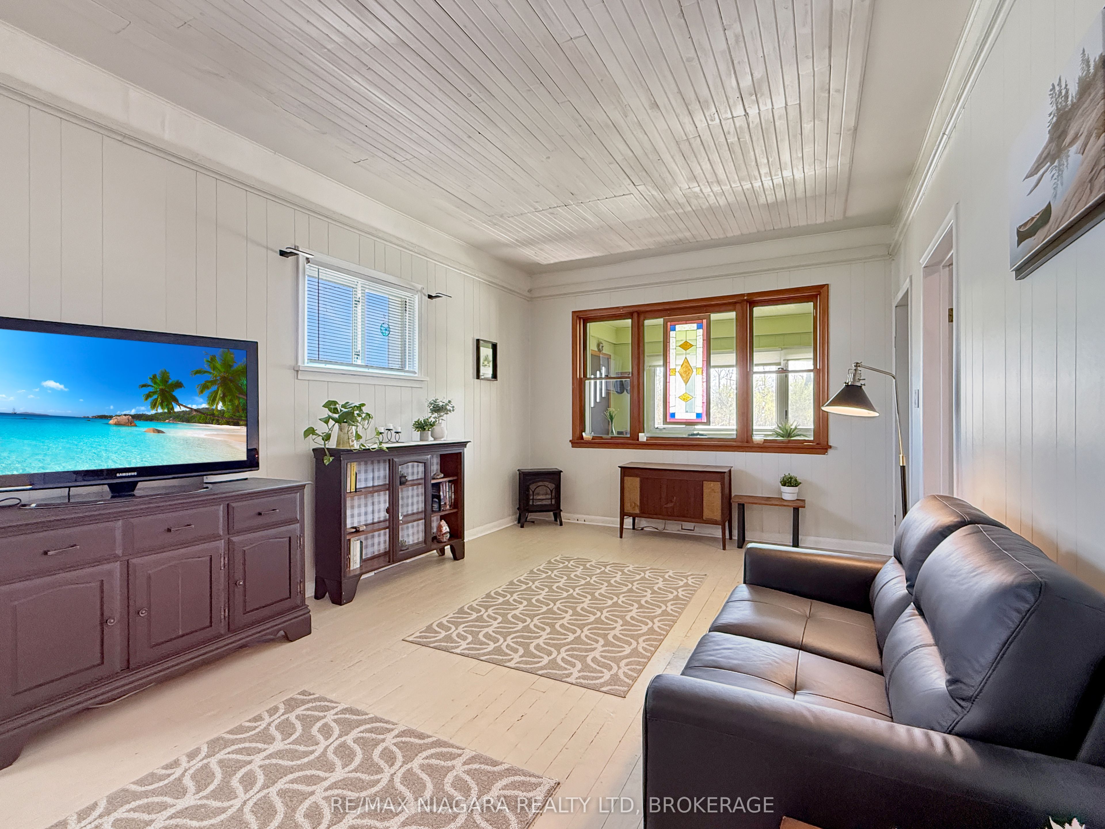 228 Courtwright Street