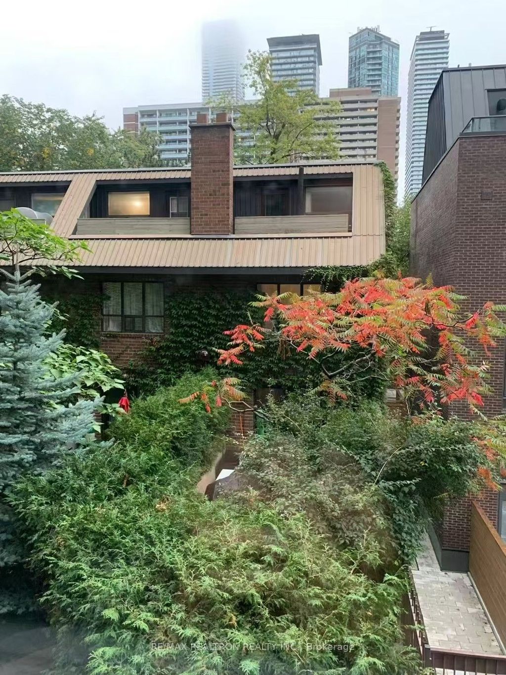 Photo of 19 Dundonald Street #204, Toronto, ON M4Y 1K3 (MLS # C13053924)