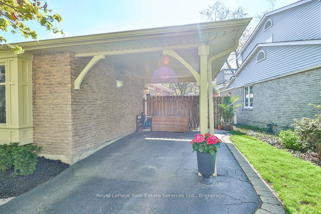 502 Bohemia Crescent