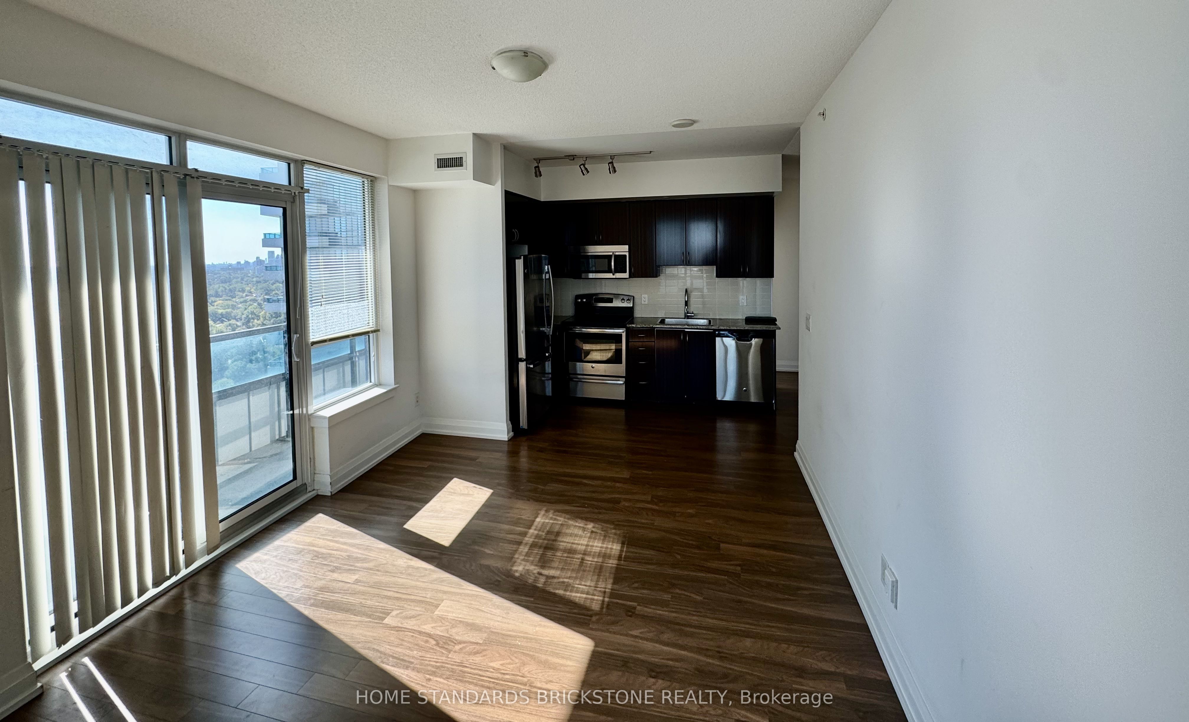 7171 Yonge Street 2201