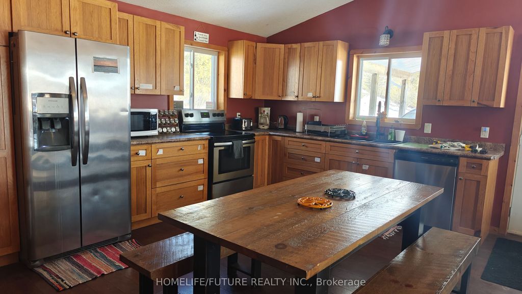 Photo of 530 Weslemkoon Lake Road, Tudor and Cashel, ON K0L 1W0 (MLS # X12857890)