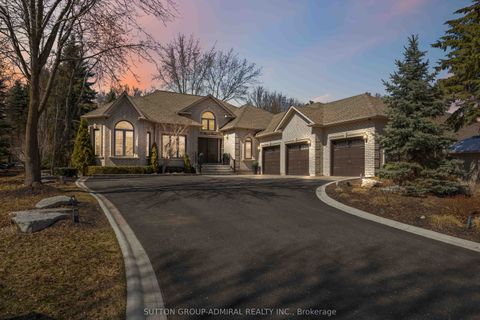 71 Glacier Court Vaughan ON L6A 2V3