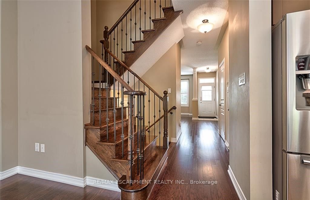 3436 Hayhurst Crescent
