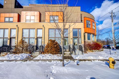 4 Curlew Drive Toronto ON M3A 0A8
