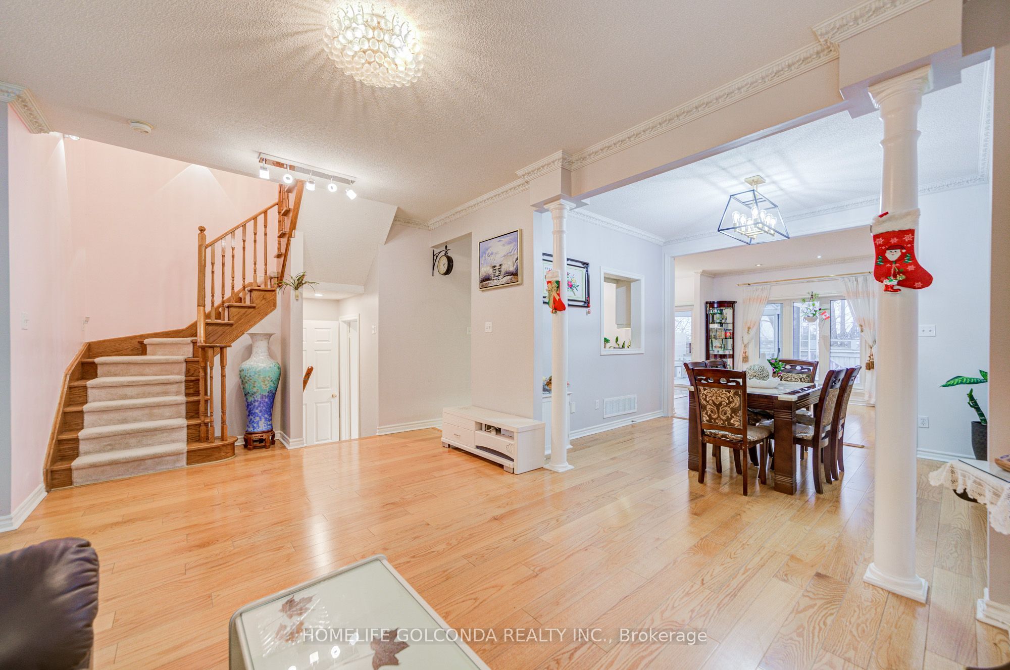 25 Eastpine Drive