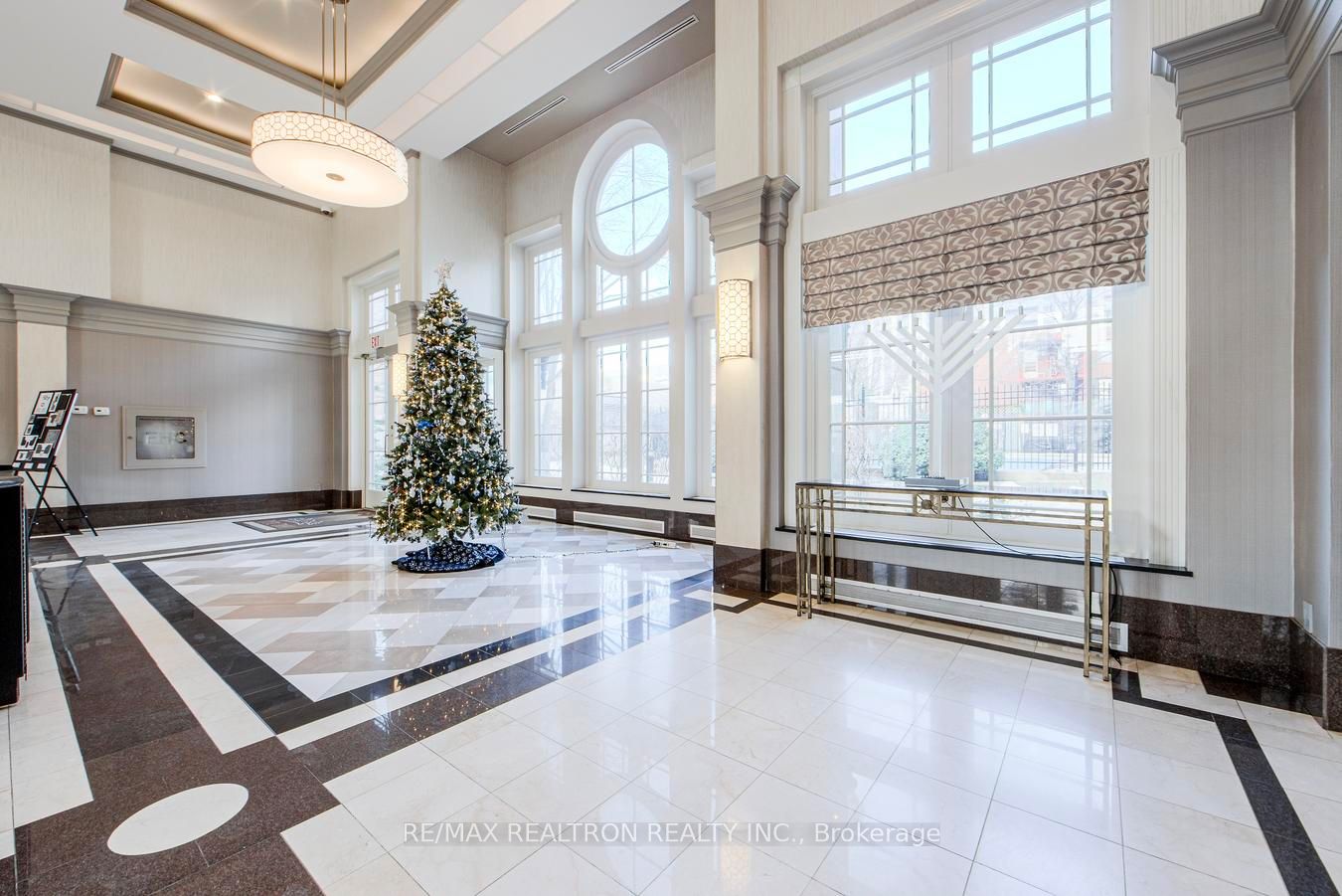 2 Covington Road 708