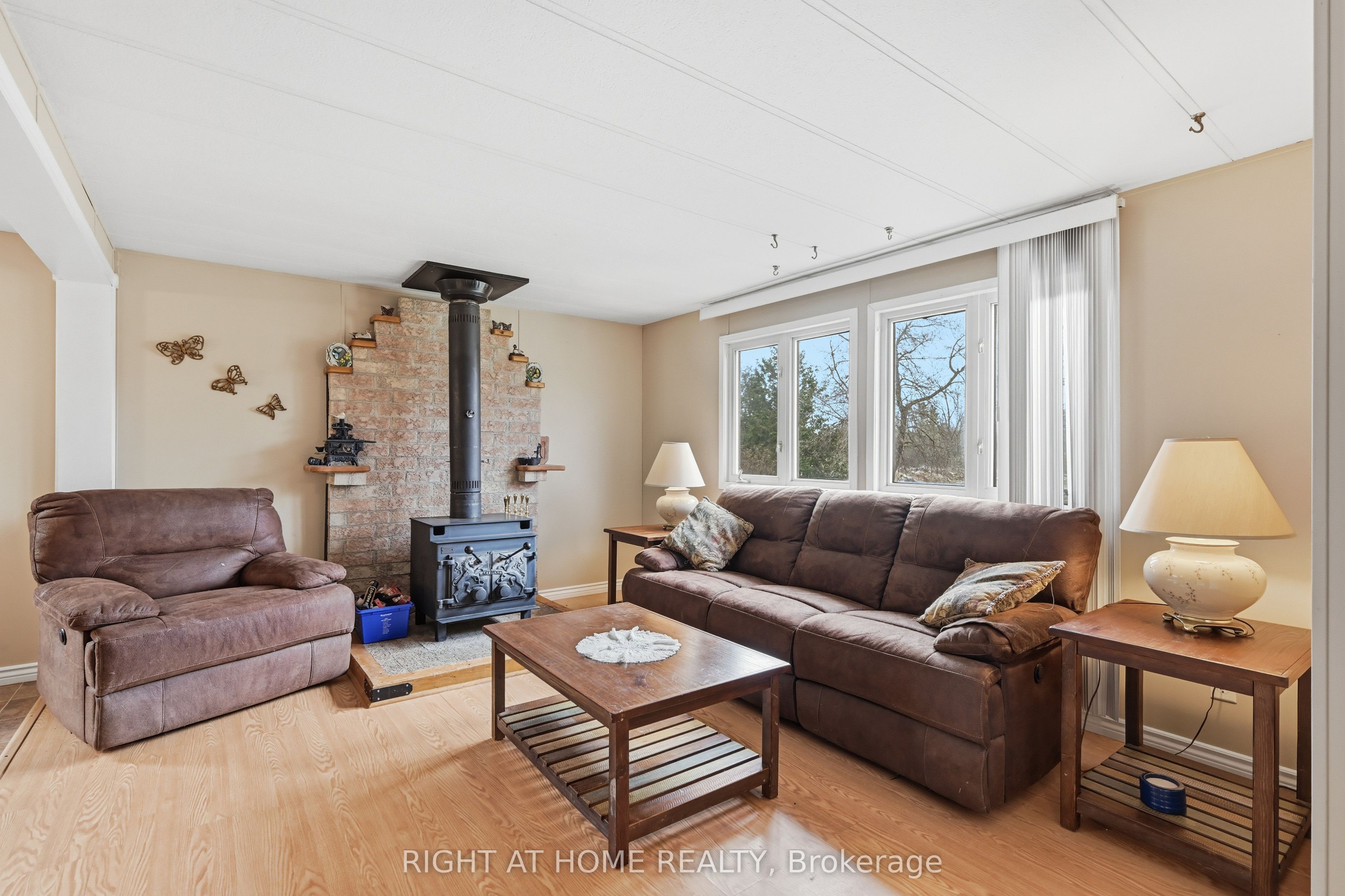 1294 8th Concession Road W 131
