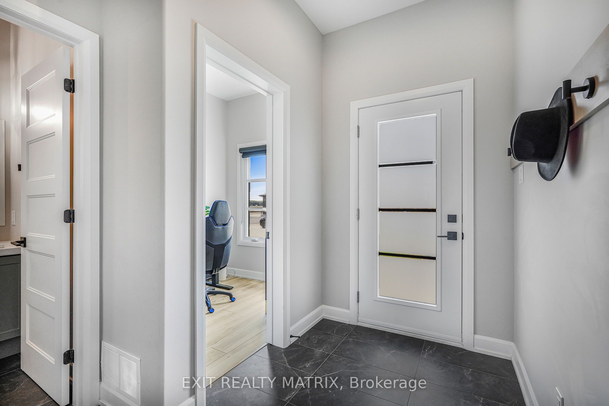 1202 Montblanc Crescent - Photo 2