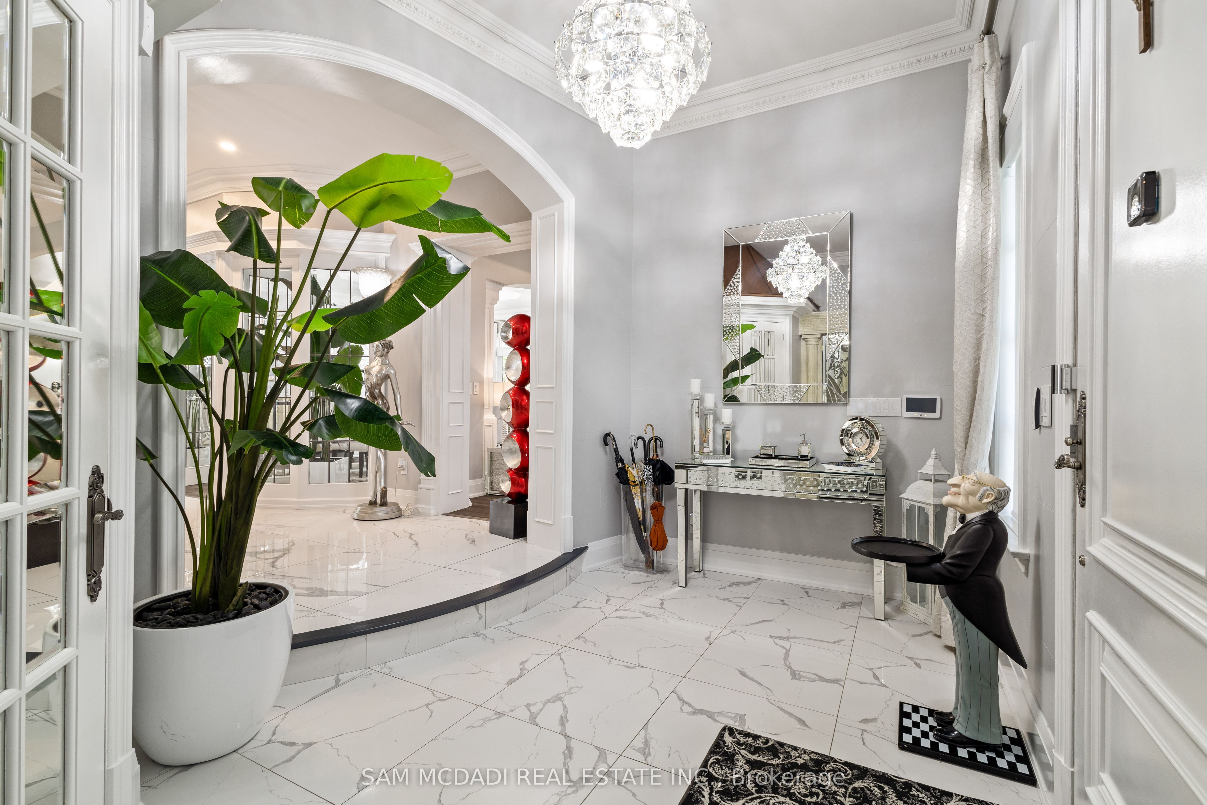 24 McArthur Heights