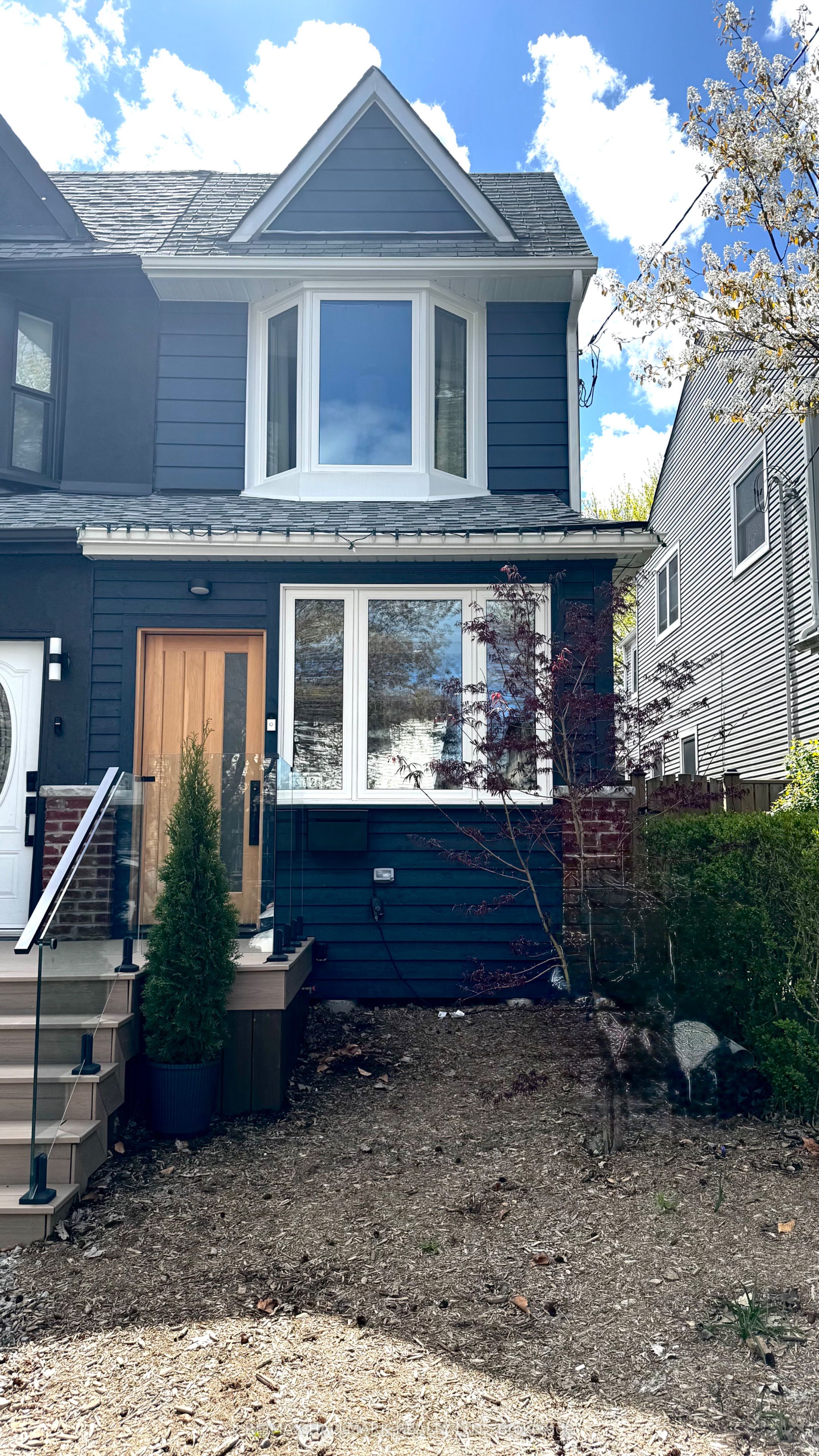 72 Hastings Avenue