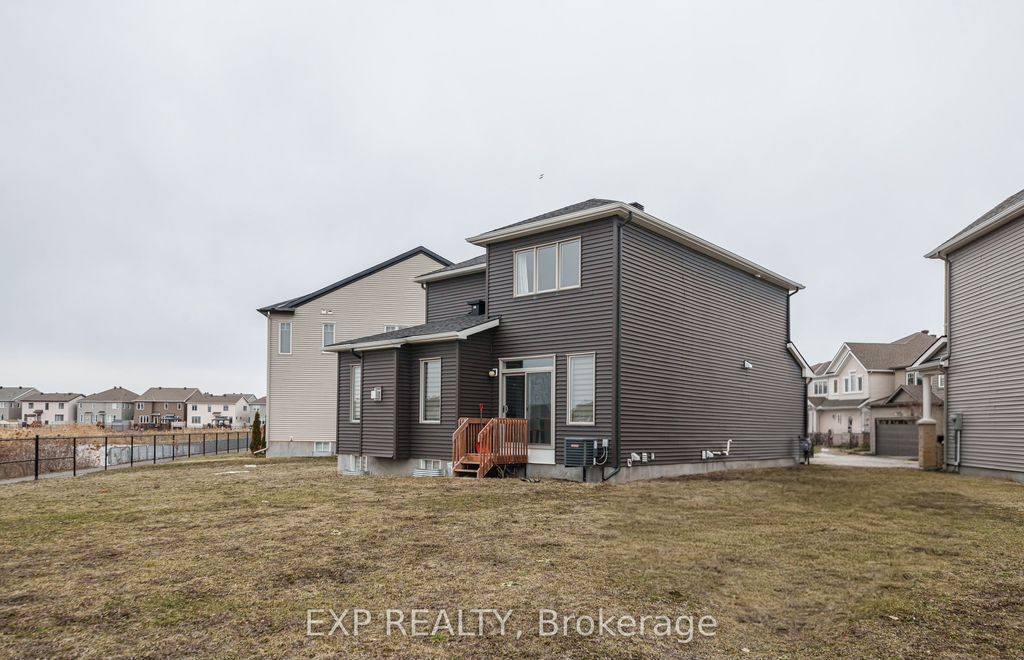 Photo of 527 Alcor Terrace, Barrhaven, ON K2J 6N6 (MLS # X12894234)