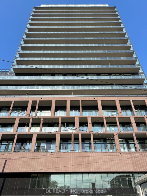 285 Dufferin St. Street W 813 Toronto ON M6K 1Z7